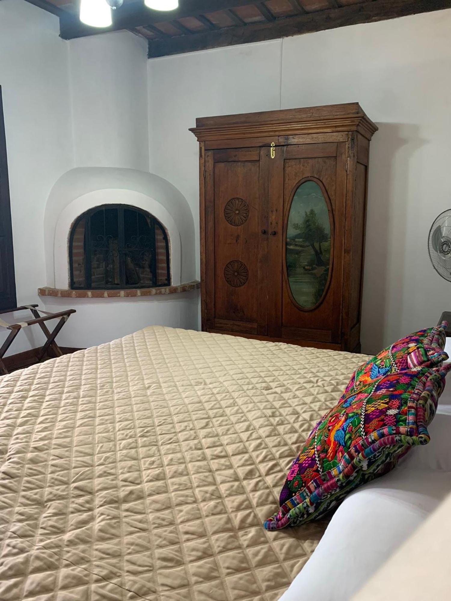 Villa De Antano アンティグア・グアテマラ 部屋 写真
